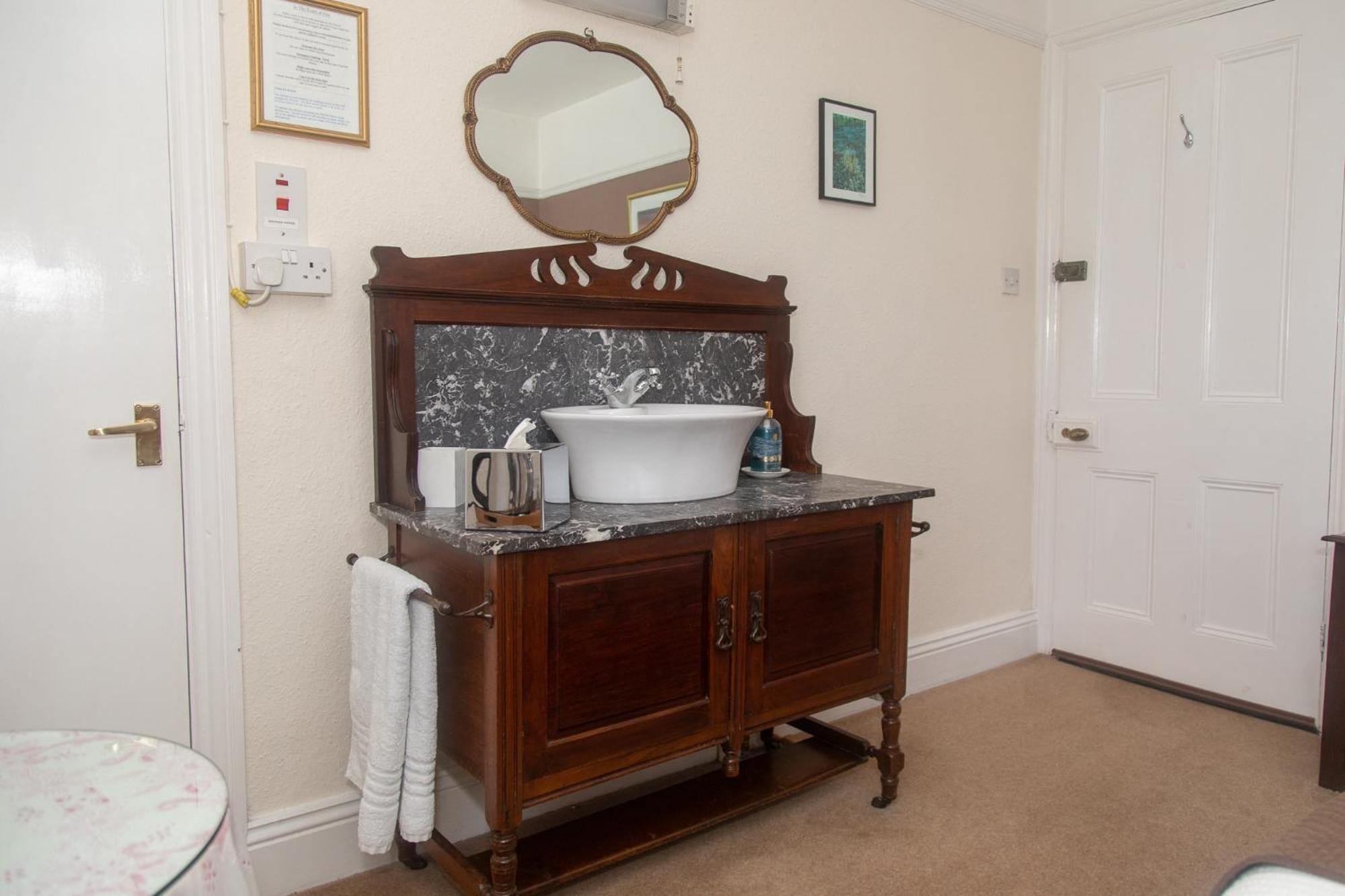 Stockghyll Cottage Боунес он Уиндърмиър Екстериор снимка